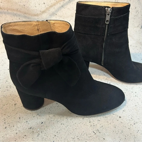 Madewell Esme Black Suede Bow Boot Circle Block Heel - Picture 3 of 13